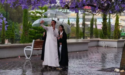 സൗദിയിൽ കാറ്റും മഴയും തുടരും; ജാഗ്രത നിർദേശവുമായി കാലാവസ്ഥ കേന്ദ്രം