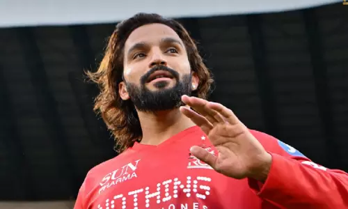 കിരീടം കാക്കാൻ റോയൽ ചലഞ്ചേഴ്സ്