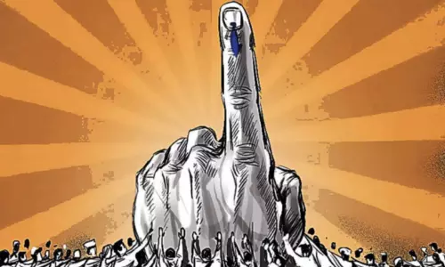 സമുദായ വോട്ടിൽ പ്രതീക്ഷയർപ്പിച്ച് മുന്നണികൾ