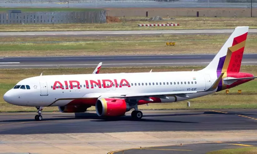 സാങ്കേതിക തകരാർ; ലണ്ടനിലേക്ക് പറന്ന എയർ ഇന്ത്യ വിമാനം ഏഴുമണിക്കൂറിന് ശേഷം ഡൽഹിയിൽ തിരിച്ചിറക്കി സാങ്കേതിക തകരാർ; ലണ്ടനിലേക്ക് പറന്ന എയർ ഇന്ത്യ വിമാനം ഏഴുമണിക്കൂറിന് ശേഷം ഡൽഹിയിൽ തിരിച്ചിറക്കി