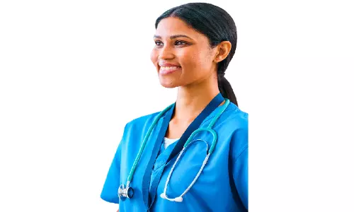 സി.​എം.​സി വെ​ല്ലൂ​രി​ൽ എം.​ബി.​ബി.​എ​സ്, ബി.​എ​സ്‍സി ന​ഴ്സി​ങ്