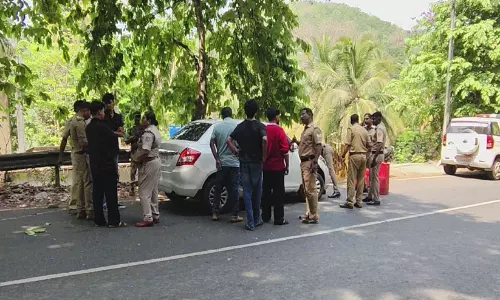 വഴിക്കടവ് അതിര്‍ത്തിയിൽ സ്പെഷല്‍ ചെക്ക് പോസ്റ്റ് പ്രവർത്തനം ഊർജിതം