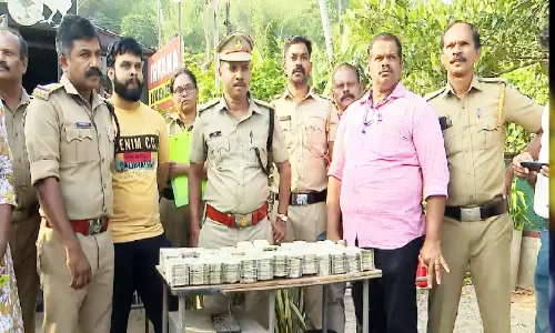 വാഹന പരിശോധനക്കിടെ 62.5 ലക്ഷം പിടികൂടി