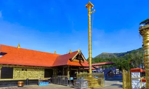 ശബരിമല കൊടിമര പുനഃപ്രതിഷ്ഠ കേസ്; ക്രമക്കേട് കണ്ടെത്താനായില്ല, കേസ് അവസാനിപ്പിച്ച് ഹൈകോടതി