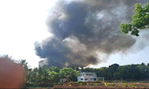 പ്ലാസ്റ്റിക് സംസ്കരണ പ്ലാന്റിൽ വൻ തീപിടിത്തം