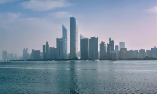 ഇറാൻ ആക്രമണം; അബൂദബിയിൽ മരിച്ചവരിൽ ഇന്ത്യക്കാരനും