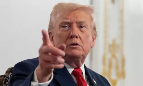 ഇറാനിലെ ഊർജ്ജകേന്ദ്രങ്ങൾ ആക്രമിക്കുന്നത് ഏപ്രിൽ ആറ് വരെ നീട്ടിയെന്ന് ട്രംപ്