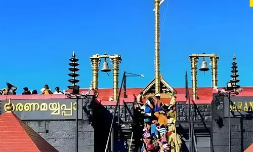 സ്വർണക്കൊടിമരം പുതുക്കിയതിൽ ക്രമക്കേടില്ലെന്ന വിജിലൻസ്​ റിപ്പോർട്ട്​ ഹൈകോടതി അംഗീകരിച്ചു