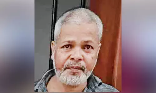 തൂ​വ​ക്കു​ന്ന്, കു​ന്നോ​ത്ത്പ​റ​മ്പ് പ്ര​ദേ​ശ​ങ്ങ​ളി​ൽ വ്യാ​പ​ക മ​ദ്യ​വി​ൽ​പ​ന; 23 കു​പ്പി മാ​ഹി​മ​ദ്യ​വു​മാ​യി മ​ധ്യ​വ​യ​സ്ക​ൻ പി​ടി​യി​ൽ