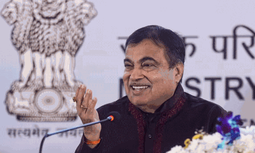 രാജ്യത്തെ 120 ജില്ലകളിൽ സർക്കാർ ഡ്രൈവിങ് സ്കൂളുകൾ തുടങ്ങുമെന്ന് നിതിൻ ഗഡ്കരി; ലക്ഷ്യം ഒരു കോടി തൊഴിലവസരങ്ങൾ