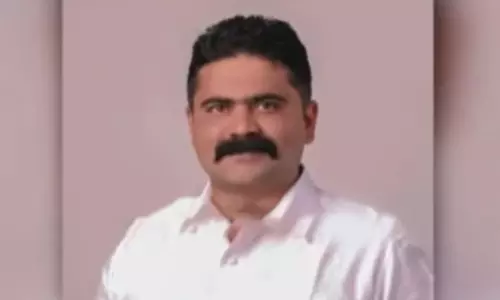 ജോലി വാഗ്ദാനം ചെയ്ത് പീഡിപ്പിച്ചു; പാലക്കാട് നഗരസഭാ കൗൺസിലർ പ്രശോഭിനെതിരെ ലൈംഗിക പീഡന പരാതി
