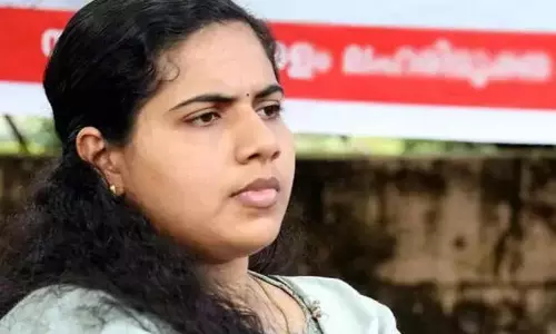 കാഴ്ചക്കാരിയുടെ റോളിൽ മുൻ മേയർ ആര്യ രാജേന്ദ്രൻ