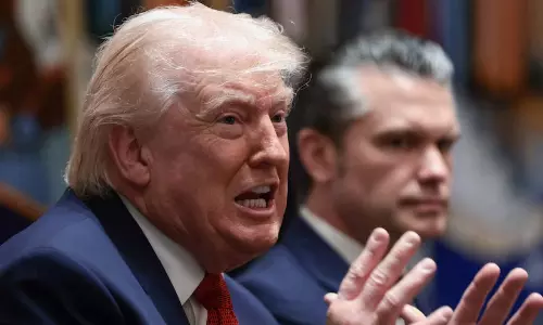 മരുന്ന് കമ്പനികൾക്ക് കടിഞ്ഞാണിട്ട് ട്രംപ്; യു.എസിൽ ഇറക്കുമതി മരുന്നുകള്‍ക്ക് 100 ശതമാനംവരെ താരിഫ്