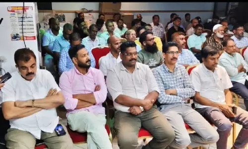 ‘പ്ര​വാ​സി സൗ​ഹൃ​ദ കേ​ര​ള​ത്തി​ന് യു.​ഡി.​എ​ഫ് വ​ര​ണം’ ജി​ദ്ദ​യി​ൽ കെ.​എം.​സി.​സി തെ​ര​ഞ്ഞെ​ടു​പ്പ് പ്ര​ചാ​ര​ണ​ത്തി​ന് തു​ട​ക്ക​മാ​യി