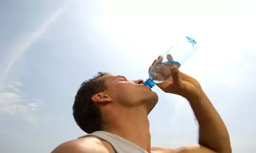 തിളയ്ക്കുന്ന വേനൽ; തളരാതിരിക്കാൻ ശ്രദ്ധിക്കാം ഈ 10 കാര്യങ്ങൾ