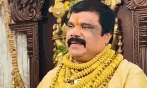 തെലങ്കാന ഹോക്കി അസോസിയേഷൻ പ്രസിഡന്റ് ഡൽഹി വിമാനത്താവളത്തിൽ സ്വർണവുമായി പിടിയിൽ