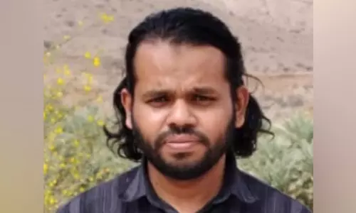 പൊന്നോമനയുടെ മുഖം കണ്ടു കൊതിതീരും മുമ്പെ സലാഹുദ്ദീൻ ജീവിതത്തിൽനിന്ന് മടങ്ങി പൊന്നോമനയുടെ മുഖം കണ്ടു കൊതിതീരും മുമ്പെ സലാഹുദ്ദീൻ ജീവിതത്തിൽനിന്ന് മടങ്ങി