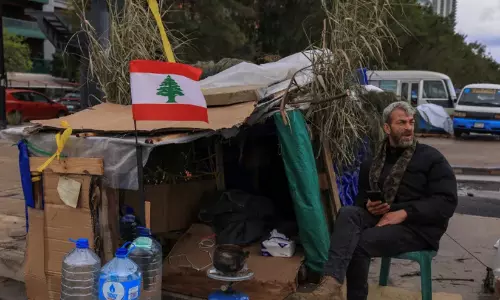 ഇസ്രായേൽ കടന്നാക്രമണം; പട്ടിണിയും പലായനവും, അനാഥമായി പതിനായിരക്കണക്കിന് കുട്ടികൾ