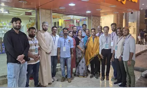 ഇന്ത്യക്കാരെ മരണക്കയത്തിൽ നിന്ന് രക്ഷിച്ച പാകിസ്താൻ സ്വദേശിയെ ഒമാൻ പ്രവാസി അസോസിയേഷൻ  ആദരിച്ചു