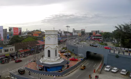 കൊല്ലം ഇക്കൊല്ലം ആർക്കൊപ്പം