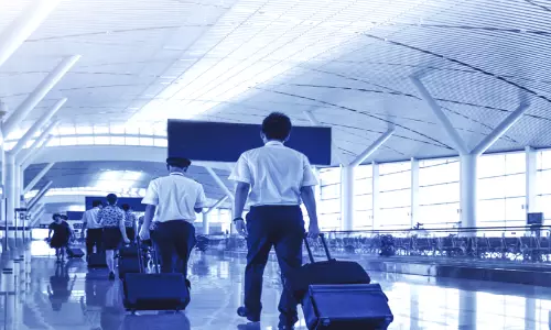 യുദ്ധഭീതിയിൽ പ്രവാസലോകം; മടങ്ങുന്ന മലയാളിക്ക് മുന്നിൽ ചോദ്യചിഹ്നമായി കേരളം: താൽക്കാലികമെന്ന് വിദഗ്ധർ