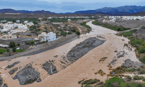 ഒമാനിൽ മഴ തുടരും; വെള്ളപ്പാെക്കത്തിനും ഇടിമിന്നലിനും സാധ്യത