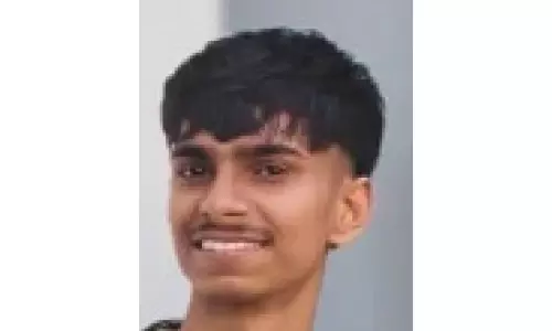 ഉത്സവത്തിനിടെ കാലിൽ ചവിട്ടിയതിന്​ 19 കാരനെ കുത്തിക്കൊന്നു