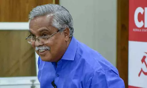 എ​​ൽ.​​ഡി.​​എ​​ഫ്​-​​ബി.​​ജെ.​​പി ഡീ​​ൽ ന​​ട​​ക്ക​​ണ​​മെ​​ങ്കി​​ൽ കാ​​ക്ക മ​​ല​​ർ​​ന്നു പ​​റ​​ക്ക​​ണം -ബി​​നോ​​യ്​ വി​​ശ്വം