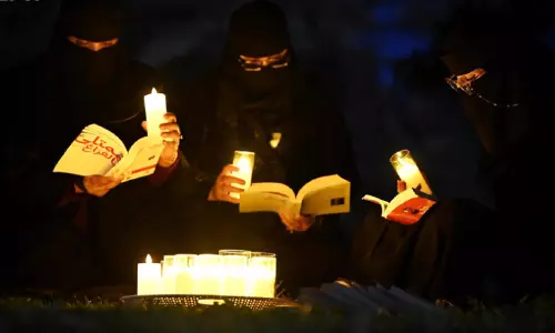 ‘ഭൂ​മി​ക്ക്​ വേ​ണ്ടി ഒ​രു മ​ണി​ക്കൂ​ർ’ ആ​ച​ര​ണം ത​ബൂ​ക്കി​ലും