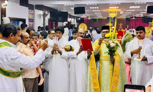 ക്രിസ്തുവിന്റെ ജറൂസലം പ്രവേശന ഓര്മയില് ഓശാന പെരുന്നാൾ ക്രിസ്തുവിന്റെ ജറൂസലം പ്രവേശന ഓര്മയില് ഓശാന പെരുന്നാൾ