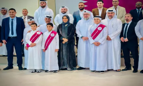 ക​ളി​യും ചി​രി​യും ഒ​ത്തി​രി സ​ന്തോ​ഷ​ങ്ങ​ളും