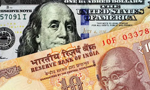 ചരിത്രത്തിലാദ്യമായി ഡോളറിനെതിരെ രൂപയുടെ മൂല്യം 95 കടന്നു; ആർ.ബി.ഐ ഇടപെടലുകൾക്കും ഫലമില്ല!