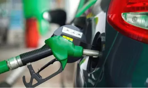 ക്രൂഡ് ഓയിൽ വില വർധിക്കുന്നു: ഇന്ധന വിലയിൽ വർധനയുണ്ടാവാം!