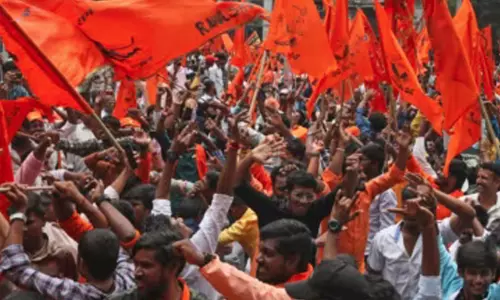 രാമനവമി ഘോഷയാത്രകളിൽ മുസ്ലിം വിദ്വേഷ നാടകങ്ങൾ അവതരിപ്പിച്ച് സംഘ്പരിവാർ സംഘടനകൾ -വിഡിയോ