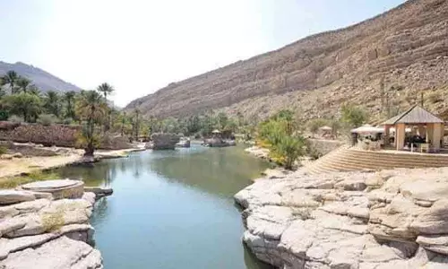 വാദി ബനി ഖാലിദിലെ ഒറ്റപ്പെട്ട ഗ്രാമങ്ങളിൽ അടിയന്തര സഹായമെത്തിച്ചു