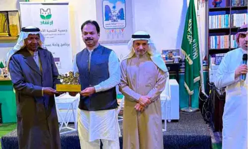 റമദാൻ പ്രവർത്തനങ്ങൾ; പ്രവാസി സാമൂഹിക പ്രവർത്തകരെ ആദരിച്ച് സൗദി പൗര കൂട്ടായ്മ