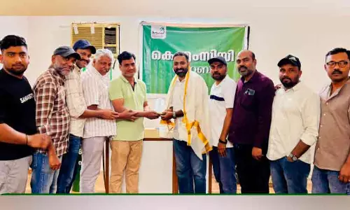 അഭിലാഷ് വർഗീസിന് തുറബ കെ.എം.സി.സി യാത്രയയപ്പ് നൽകി