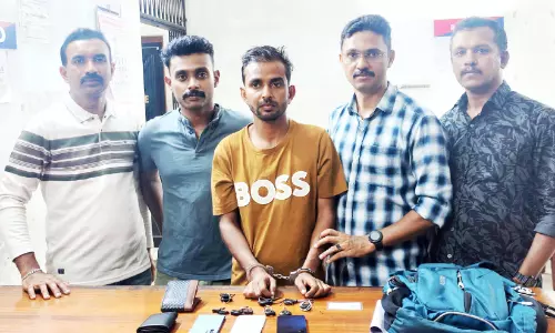 ഹൈടെക് മോഷ്ടാവ് പിടിയിൽ ഹൈടെക് മോഷ്ടാവ് പിടിയിൽ