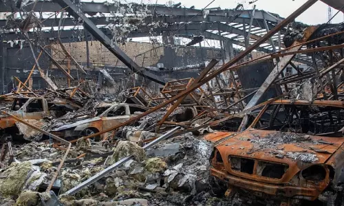 ഇസ്ഫഹാനിലെ സൈനിക കേന്ദ്രങ്ങൾ ലക്ഷ്യമിട്ട് യു.എസ്-ഇസ്രായേൽ ആക്രമണം