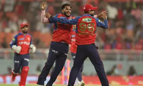 ഗുജറാത്തിനെ പിടിച്ചുകെട്ടി പഞ്ചാബ് ബൗളർമാർ; വിജയലക്ഷ്യം 163 റൺസ് ഗുജറാത്തിനെ പിടിച്ചുകെട്ടി പഞ്ചാബ് ബൗളർമാർ; വിജയലക്ഷ്യം 163 റൺസ്