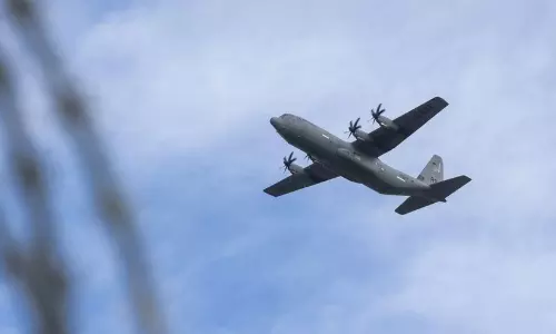 യു.എസ് യുദ്ധവിമാനങ്ങൾക്ക് യൂറോപ്പിന്റെ വിലക്ക്; അനുമതി നിഷേധിച്ച് ഇറ്റലിയും ഫ്രാൻസും യു.എസ് യുദ്ധവിമാനങ്ങൾക്ക് യൂറോപ്പിന്റെ വിലക്ക്; അനുമതി നിഷേധിച്ച് ഇറ്റലിയും ഫ്രാൻസും