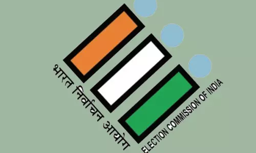 യുദ്ധമുറിയിൽ നിറയുന്നത്