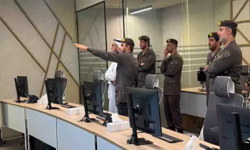 ദുബൈയിലെ പ്രധാന പ്രവേശന കവാടങ്ങളിൽ ഉന്നതതല പരിശോധന ദുബൈയിലെ പ്രധാന പ്രവേശന കവാടങ്ങളിൽ ഉന്നതതല പരിശോധന