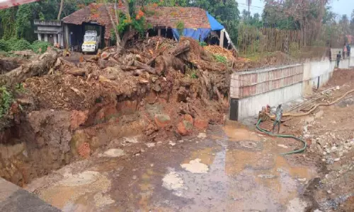ചതുപ്പുനിലത്തിൽ ദേശീയപാത; ആശങ്കയിൽ നാട്ടുകാർ