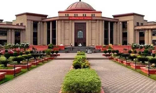 വീട്ടിൽ പ്രാർത്ഥനായോഗം തടയുന്ന നിയമമില്ല, പൗരാവകാശങ്ങളിൽ ഇടപെടരുത്: ഛത്തീസ്ഗഢ് പൊലീസിനോട് ഹൈക്കോടതി വീട്ടിൽ പ്രാർത്ഥനായോഗം തടയുന്ന നിയമമില്ല, പൗരാവകാശങ്ങളിൽ ഇടപെടരുത്: ഛത്തീസ്ഗഢ് പൊലീസിനോട് ഹൈക്കോടതി