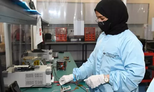 അധ്യാപകർക്ക്​ ആരോഗ്യ കേന്ദ്രങ്ങളിൽ ജോലിക്ക്​ അനുമതി