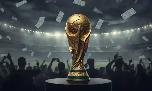 ലോകകപ്പ് ഫൈനൽ കാണാൻ ഇനി 10 ലക്ഷം രൂപ; ടിക്കറ്റ് നിരക്കിൽ വൻ വർധനവുമായി ഫിഫ