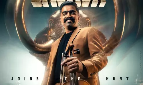 വന്യം തീവ്രം! കാട്ടാളന്‍റെ പോരിന് രവി ബസ്രൂറിന്‍റെ സംഗീതവും; കാടകം കുലുക്കുന്ന കൊടുങ്കാറ്റാകാൻ മാർക്കോക്ക് ശേഷം വീണ്ടും രവി ബസ്രൂർ