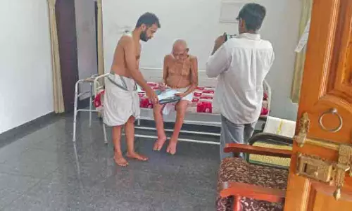 106-ാം വയസിൽ വീട്ടിൽ വോട്ടുചെയ്ത് രാമചന്ദ്രൻ എമ്പ്രാന്തിരി