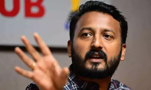 വയനാട്ടിൽ സർക്കാർ കൈമാറിയ 178 വീടുകളിൽ ഒന്നിൽ പോലും താമസിക്കാനായില്ല, ഊരാളുങ്കലിനൊപ്പം സർക്കാർ അഴിമതി നടത്തി ;  രാഹുൽ മാങ്കൂട്ടത്തിൽ